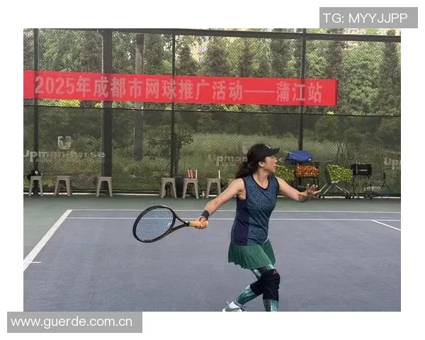 成都网球队的默契配合与战术分析探讨网球运动的团队精神与协作技巧 成都网球队的默契配合与战术分析探讨网球运动的团队精神与协作技巧