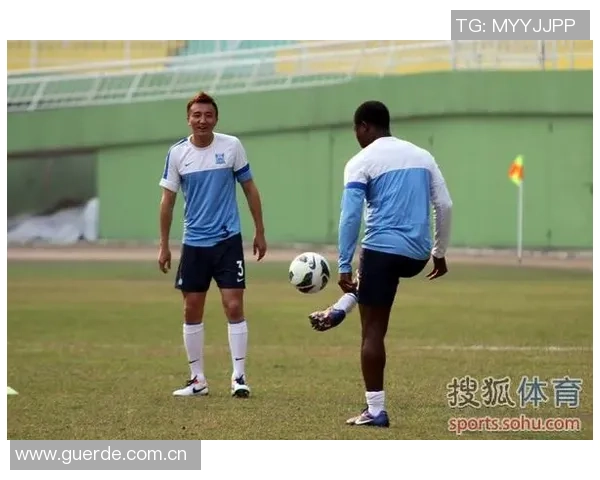 梅州足球明星李建华的传奇之路与对家乡足球的深厚情感 梅州足球明星李建华的传奇之路与对家乡足球的深厚情感